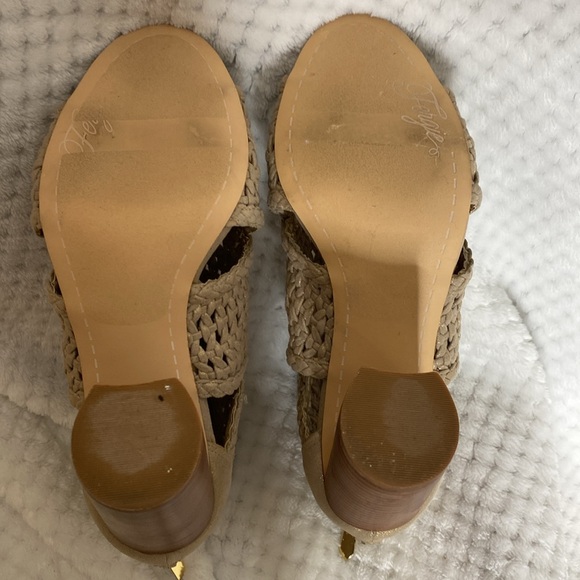 Fergie open toes woven style zip back heels - Picture 7 of 8